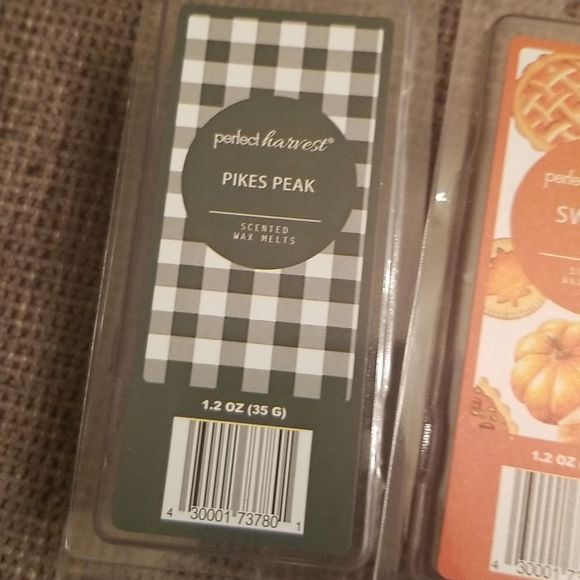 Perfect Harvest Wax Melts Set of 4! Sweetie Pie,Sunwashed Flannel, Sugar Churros - Picture 3 of 7